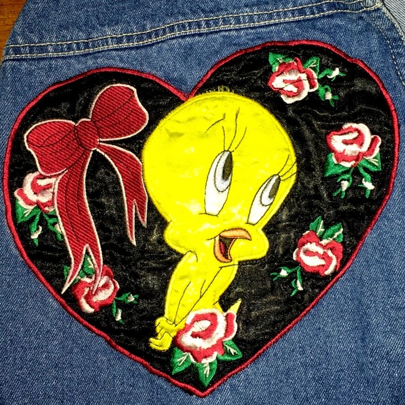 Looney Tunes Tweety Sleeveless Jean Jacket Child 8 - Picture 2 of 8